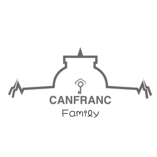 The Family Bienvenidos A Canfranc Exterior photo